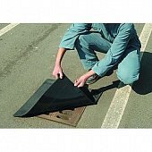 Dispositivi di contenimento copritombino