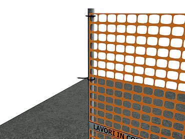 In alternativa infilare il palo nelle maglie