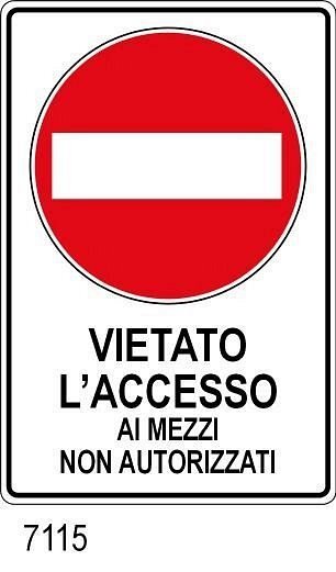 Vietato l'accesso ai mezzi non autorizzati