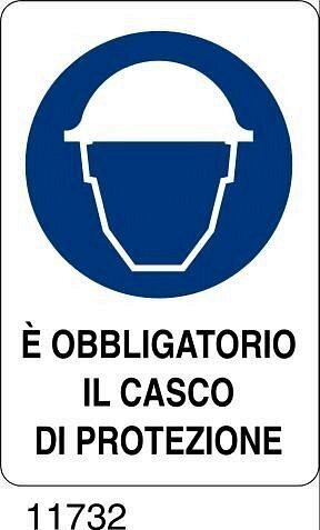 E' obbligatorio il casco di protezione