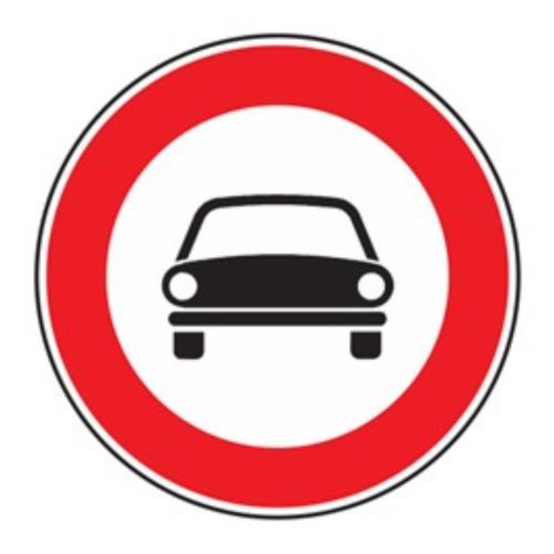 Transito vietato a tutti gli autoveicoli