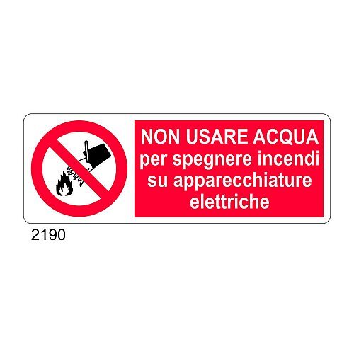 Non usare acqua per spegnere incendi su apparecchiature elettriche