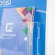 PAB405-porta-avvisi-in-plexiglass-dettaglio-tasca-porta-bigliettini-1024x1024